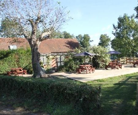 The May Garland Inn Hellingly Exterior foto