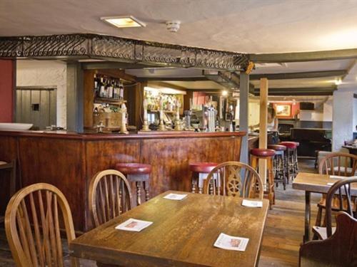 The May Garland Inn Hellingly Exterior foto