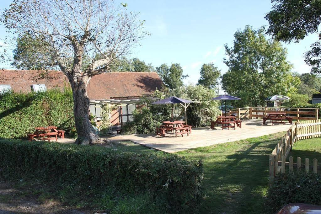 The May Garland Inn Hellingly Exterior foto